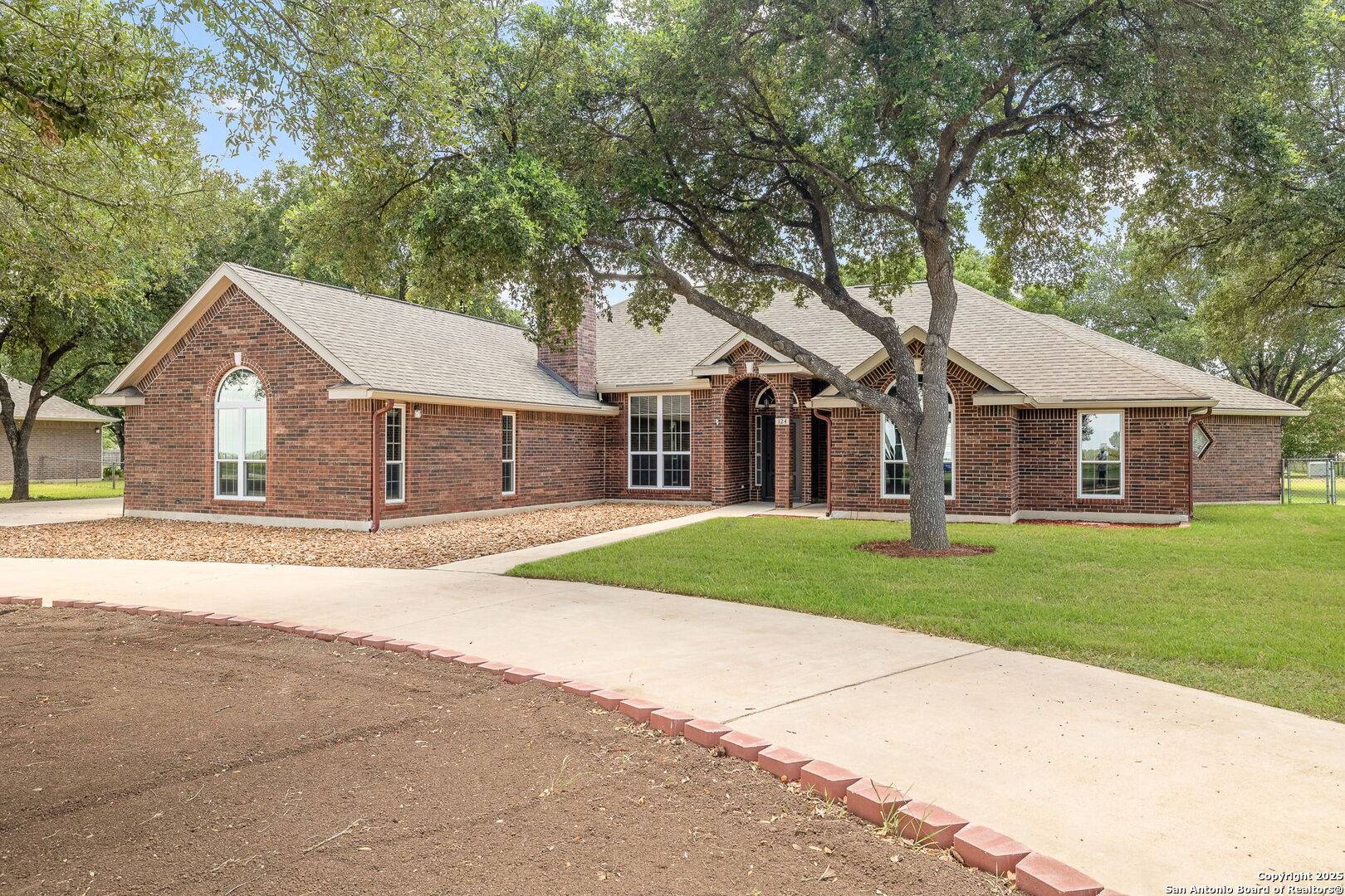 Castroville, TX 78009,124 County Road 4712