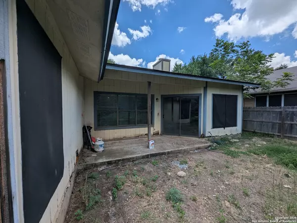 San Antonio, TX 78250,9151 Tree Village