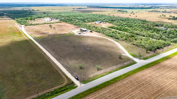 Stockdale, TX 78160,8268 Fm 1347
