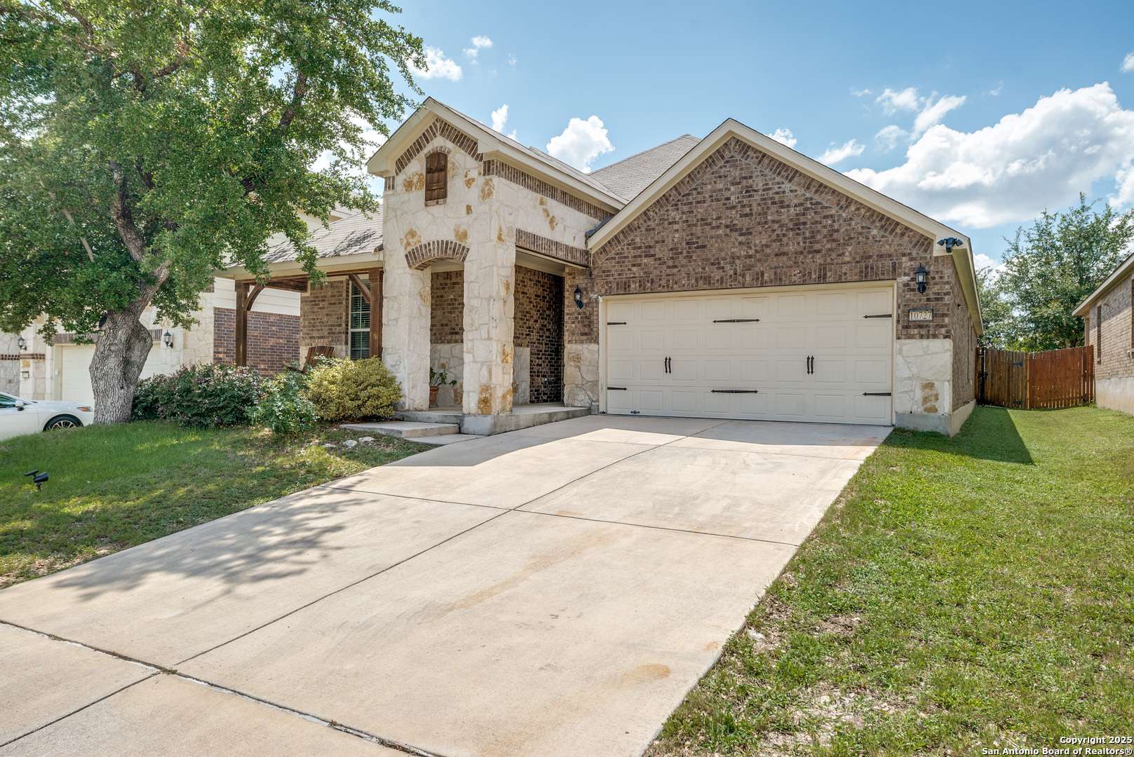 10727 Texas Star, Helotes, TX 78023