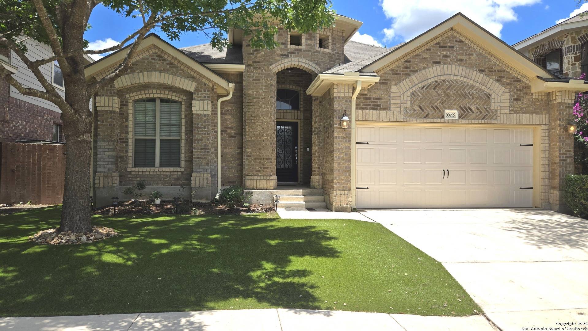 5523 Cross Pond, San Antonio, TX 78249