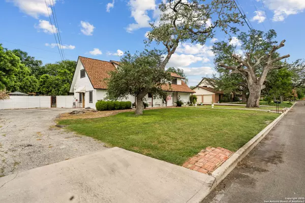 Leon Valley, TX 78238,6033 Cammie