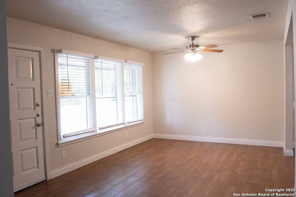 San Antonio, TX 78213,4618 neer