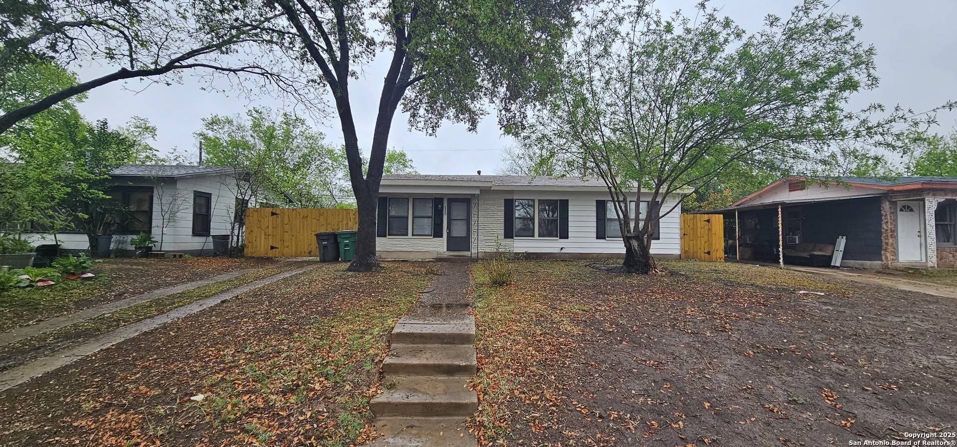 115 Tipperary,  San Antonio,  TX 78223