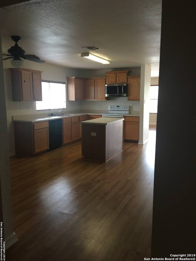 San Antonio, TX 78249-2324,5814 VALPARAISO WAY