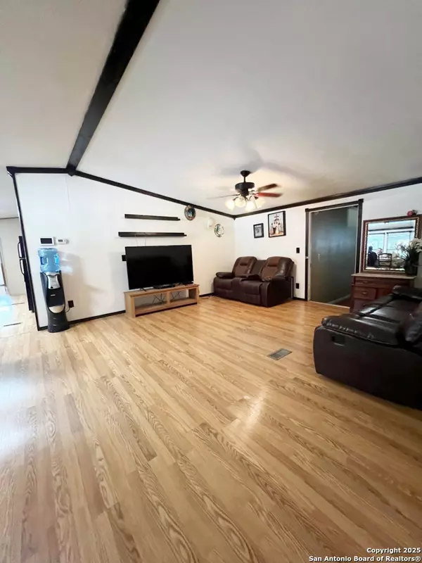 Poteet, TX 78065,475 4th