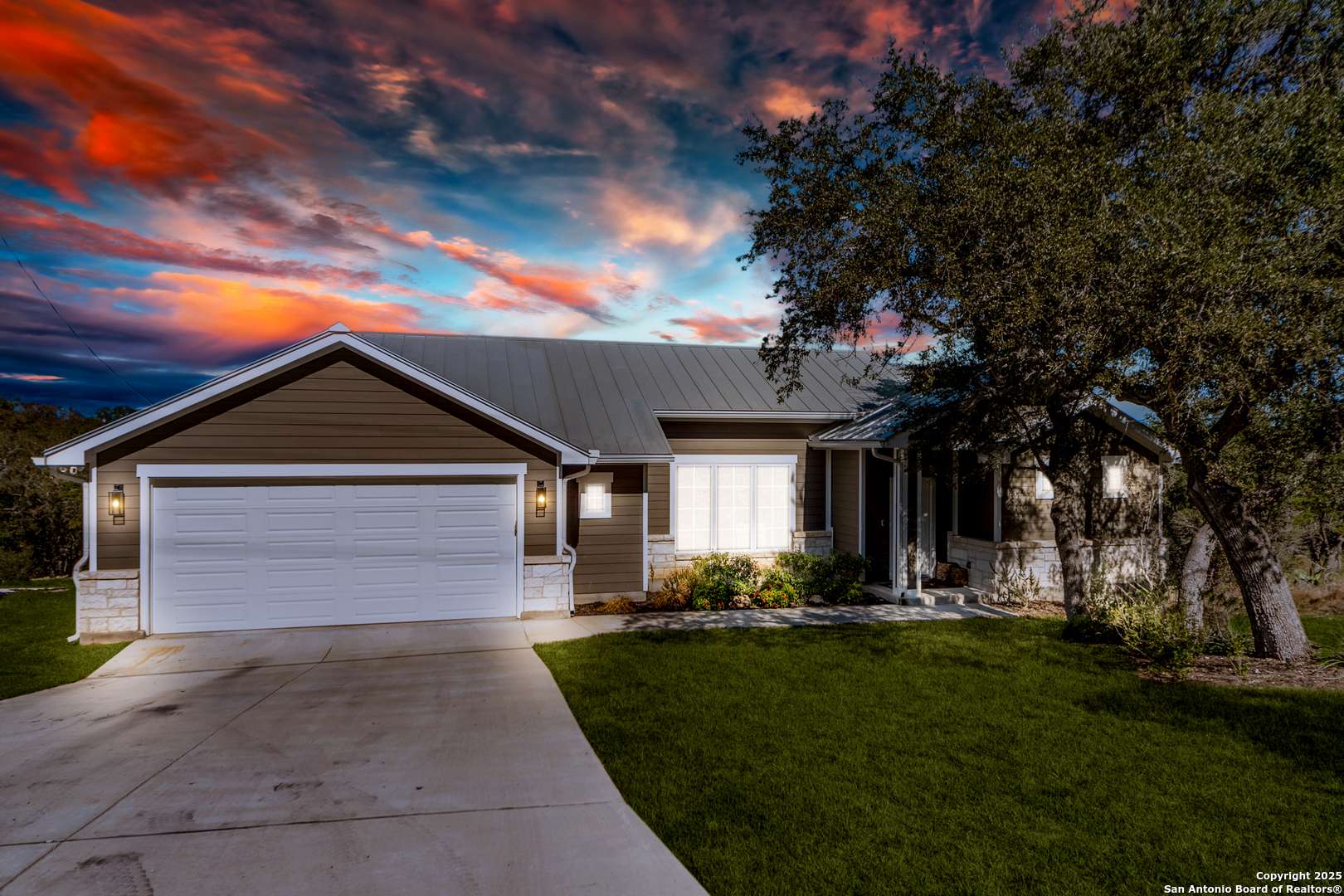 9050 Rebecca Creek, Spring Branch, TX 78070