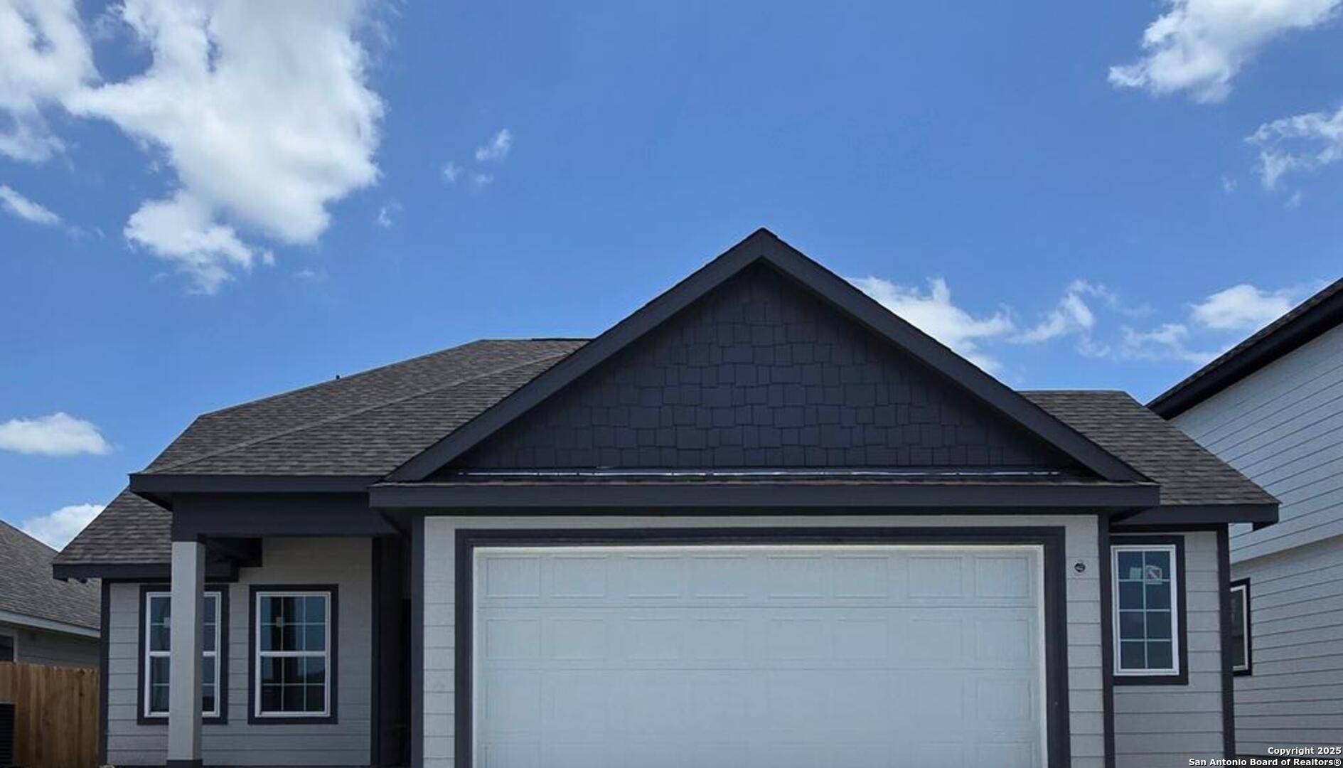 Seguin, TX 78155,425 Lina Way