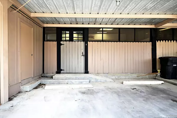 San Antonio, TX 78239,10819 Crown View