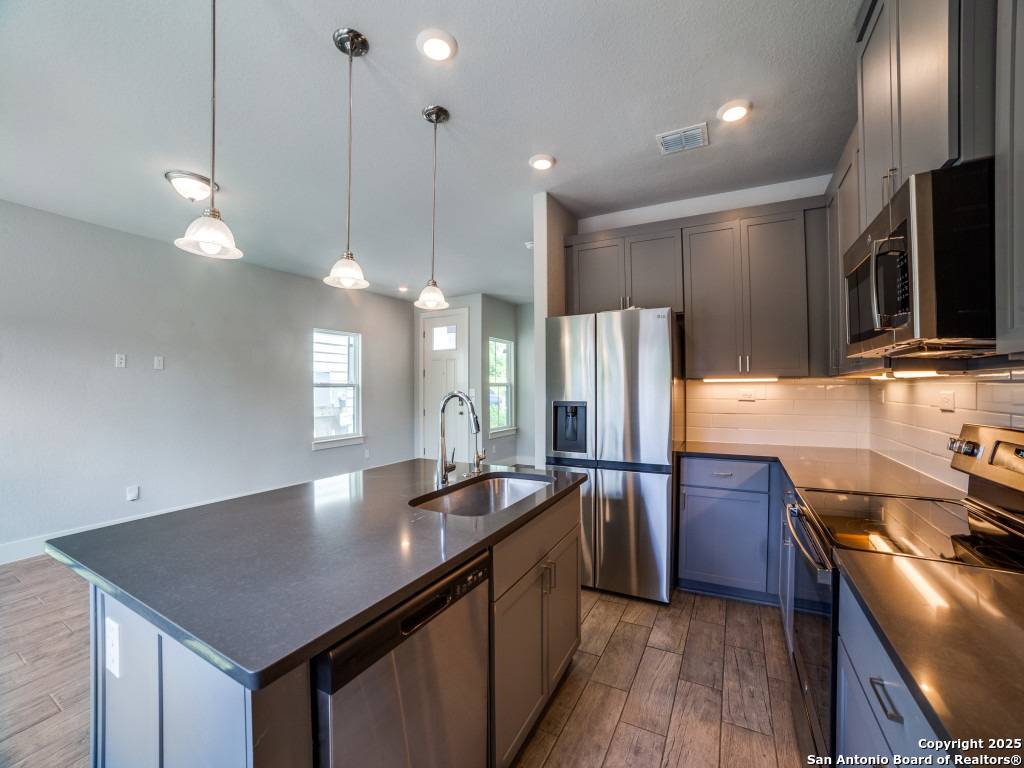 San Antonio, TX 78255,16011 babcock rd #12