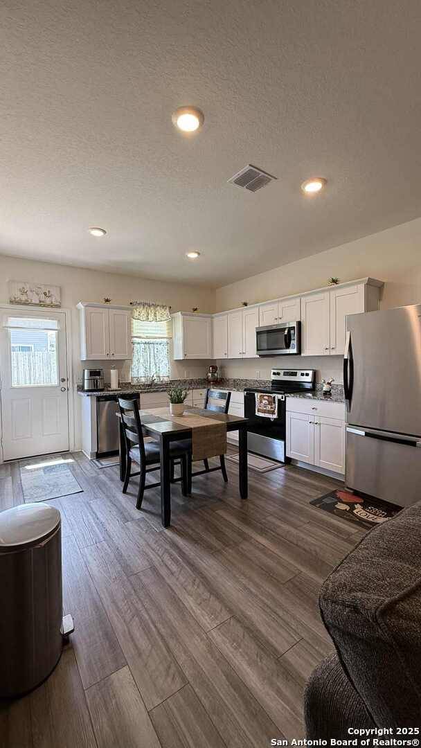 San Antonio, TX 78253,7521 Boa Hollow