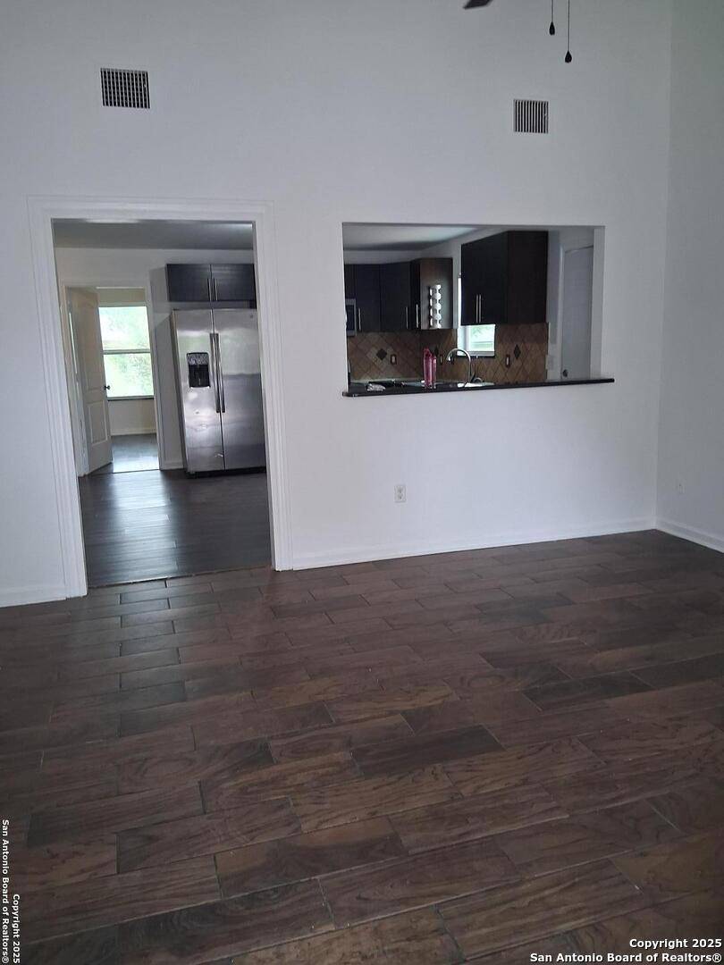 San Antonio, TX 78239,8424 forest ridge