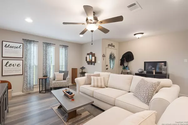Houston, TX 77067,2802 Ridge Hollow