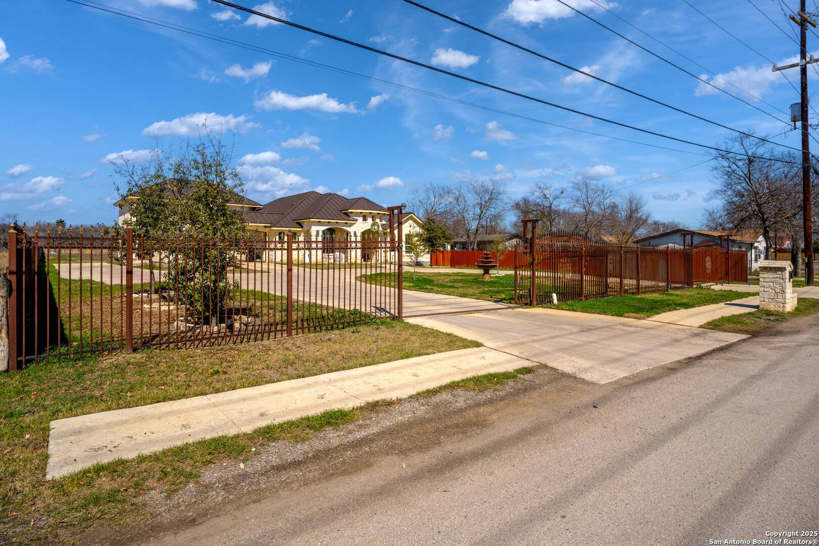 San Antonio, TX 78221,209 Dorsey