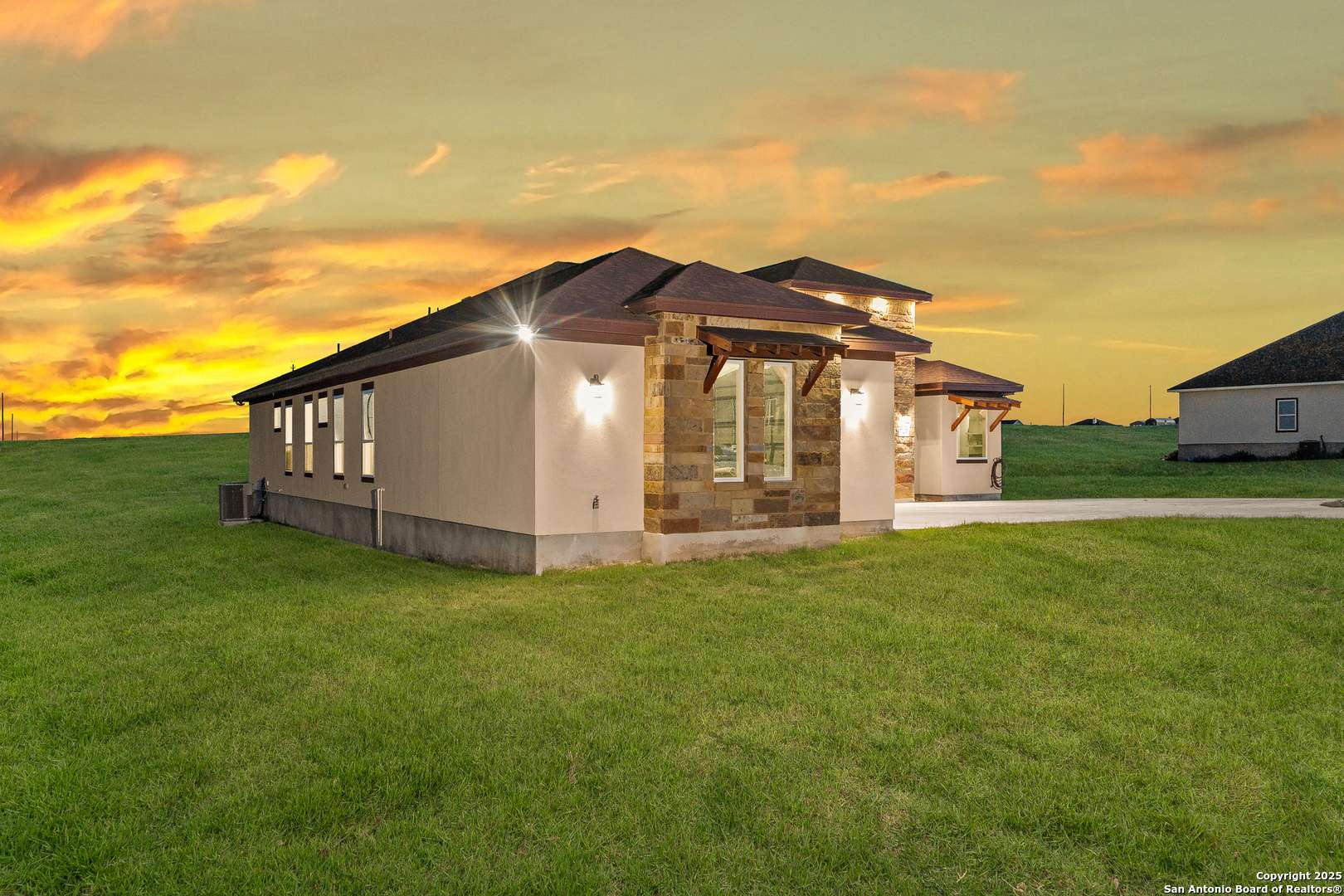 La Vernia, TX 78121,140 Summer Meadow Dr