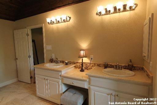 San Antonio, TX 78232,136 Sterling Browning