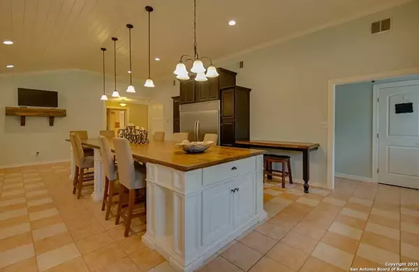 Rockport, TX 78382,142 Vercie