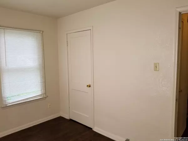 San Antonio, TX 78223,118 Glamis