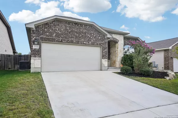 San Antonio, TX 78249,7723 Northmoon Fort