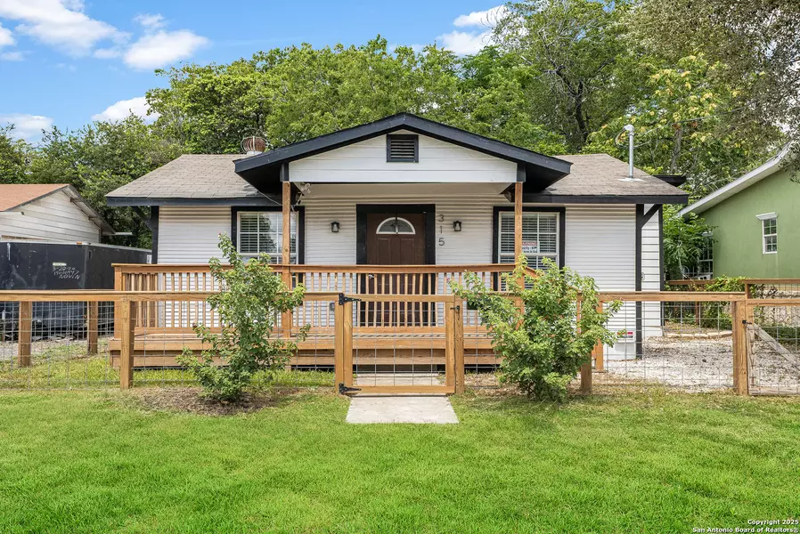 315 Saint James, San Antonio, TX 78202
