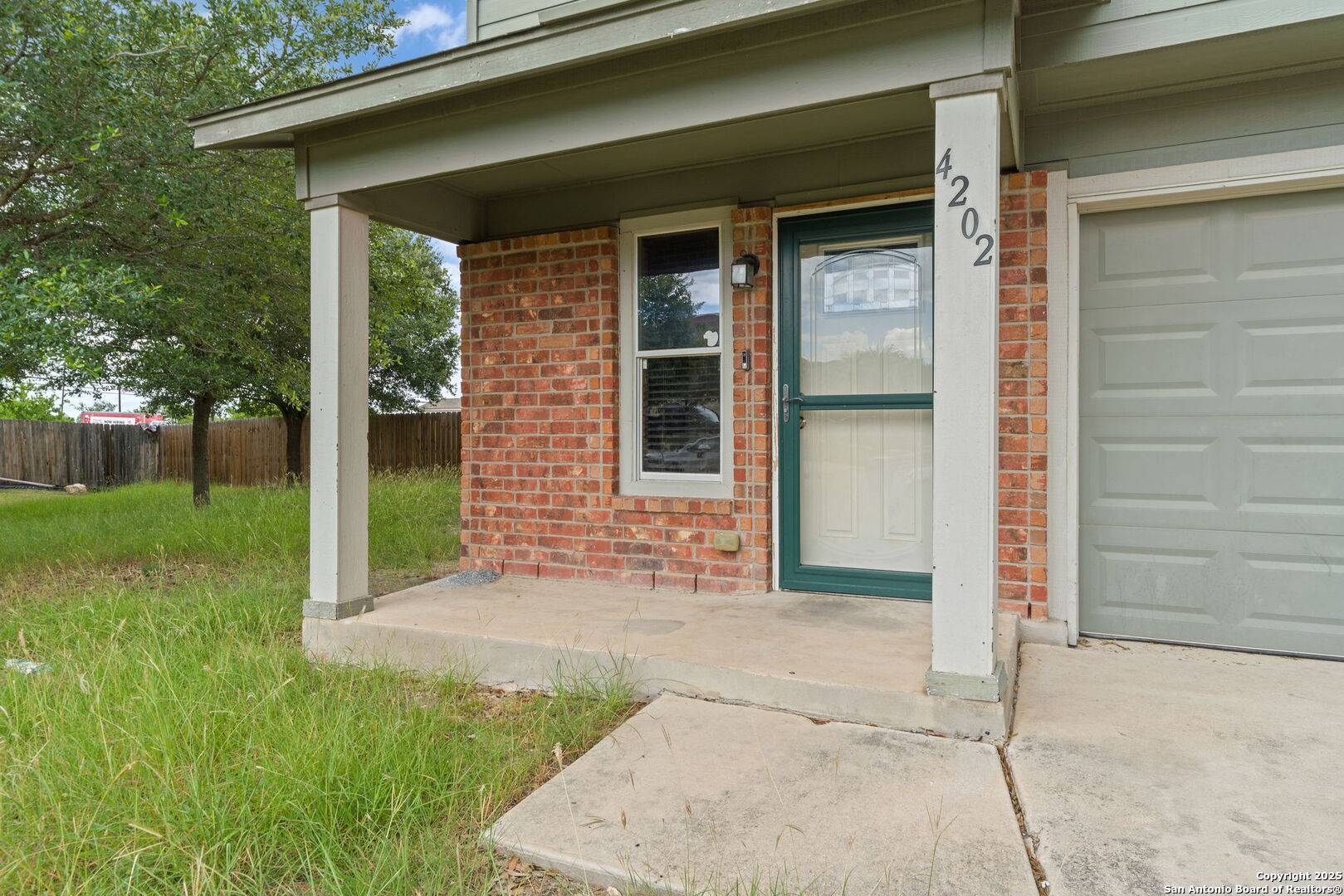 San Antonio, TX 78245,4202 Waldon Pond