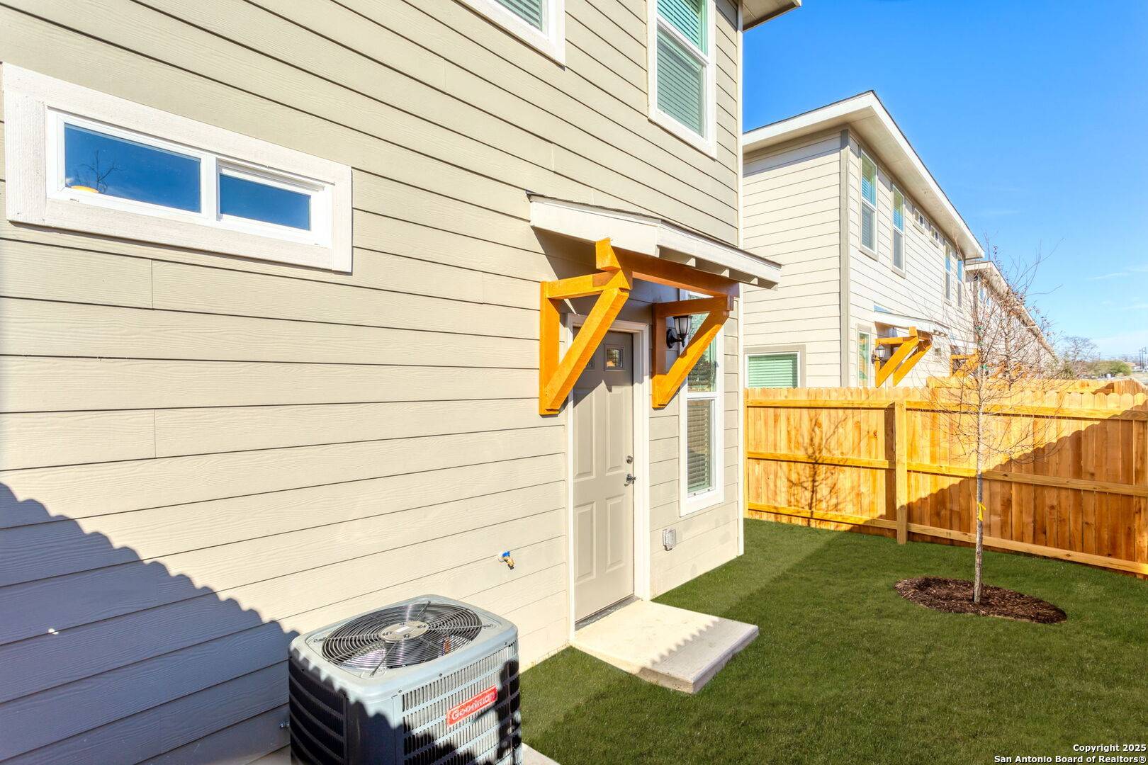 San Antonio, TX 78223,822 Soria Place UNIT 102