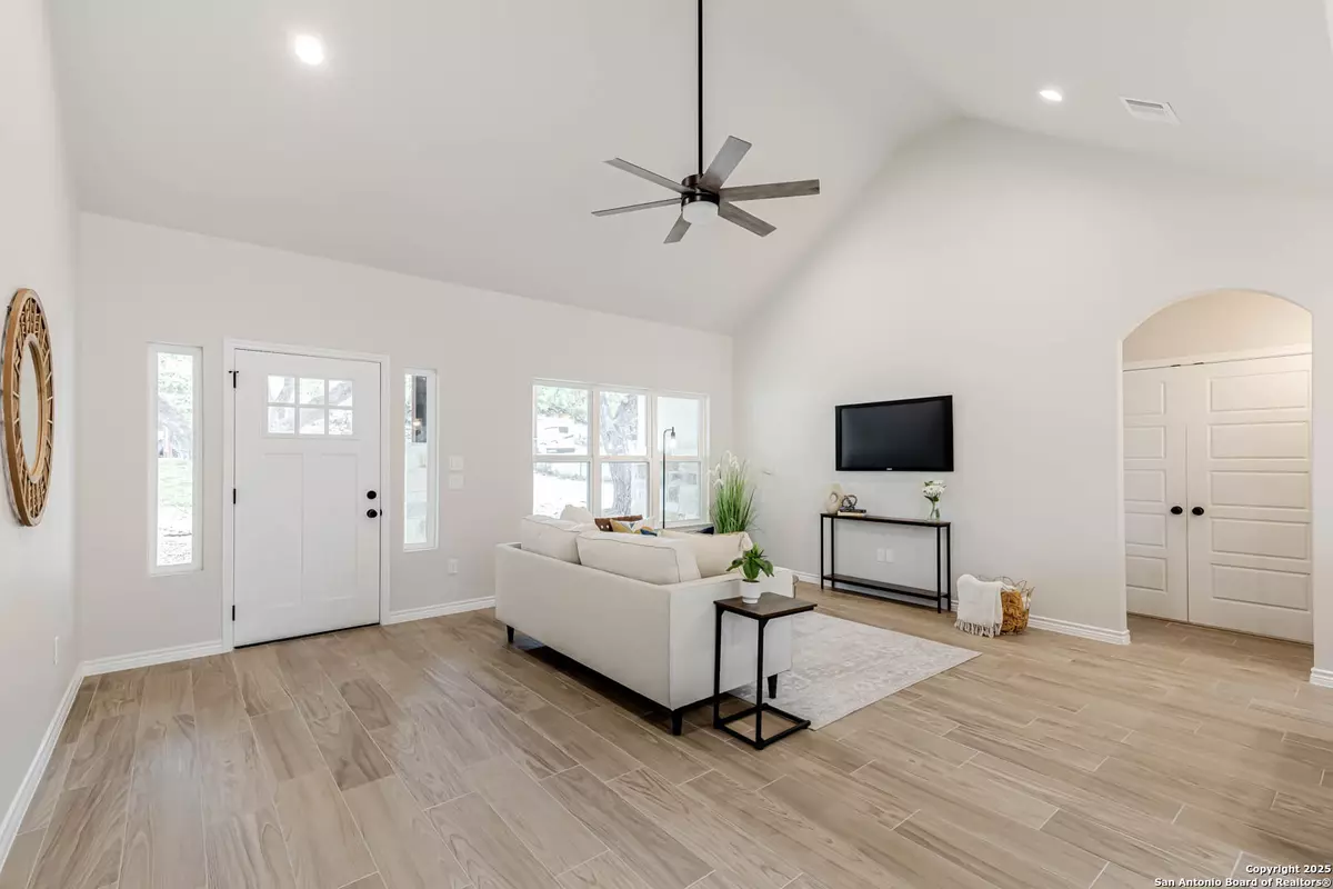 Canyon Lake, TX 78133,294 Lighthouse