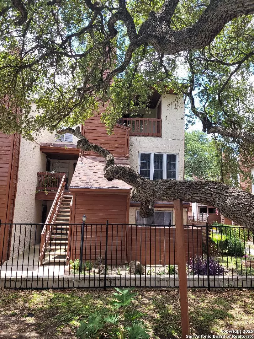 San Antonio, TX 78217,10527 Perrin Beitel UNIT B202