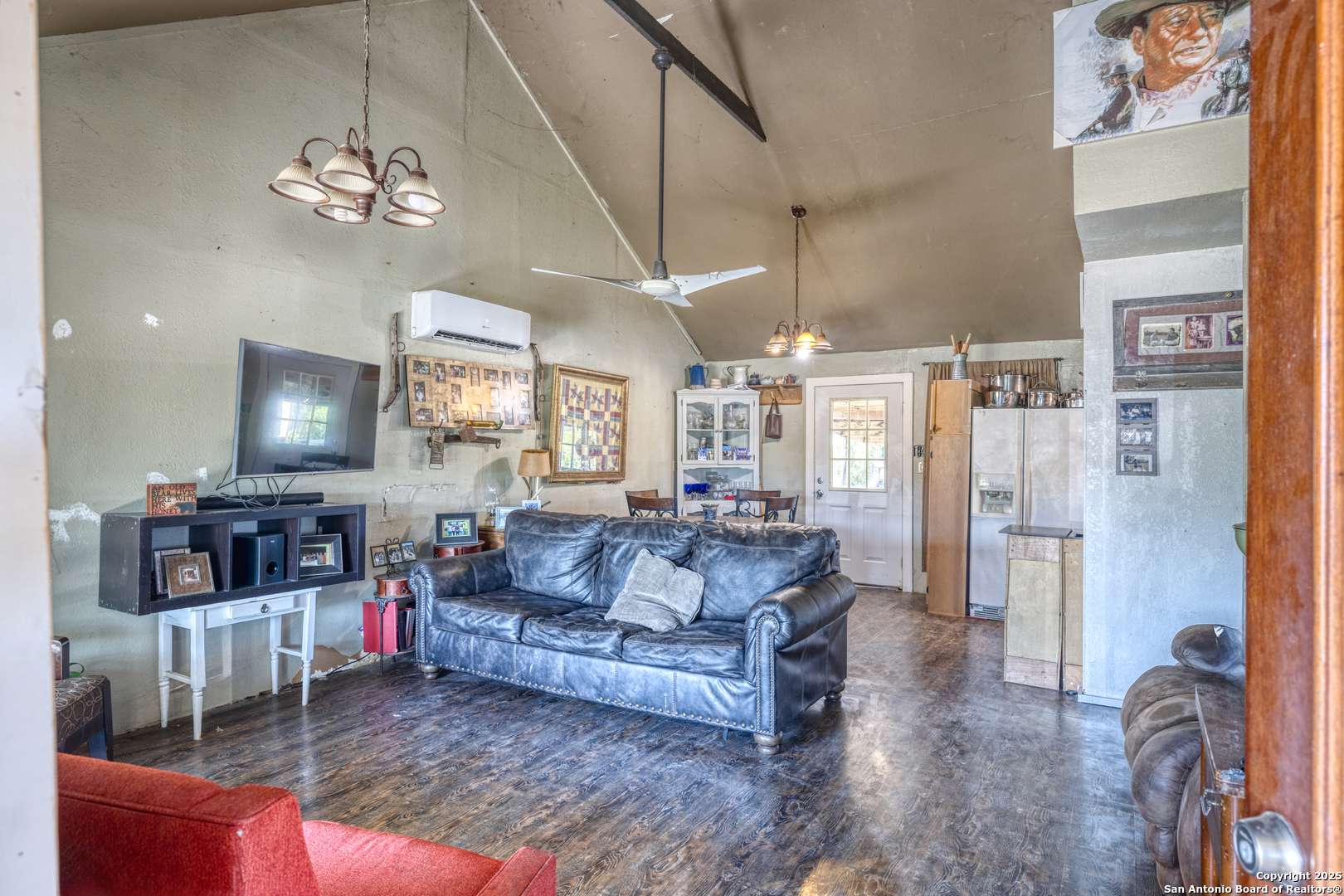 Uvalde, TX 78801,TBD PEGGY PAVE   H90W,C202
