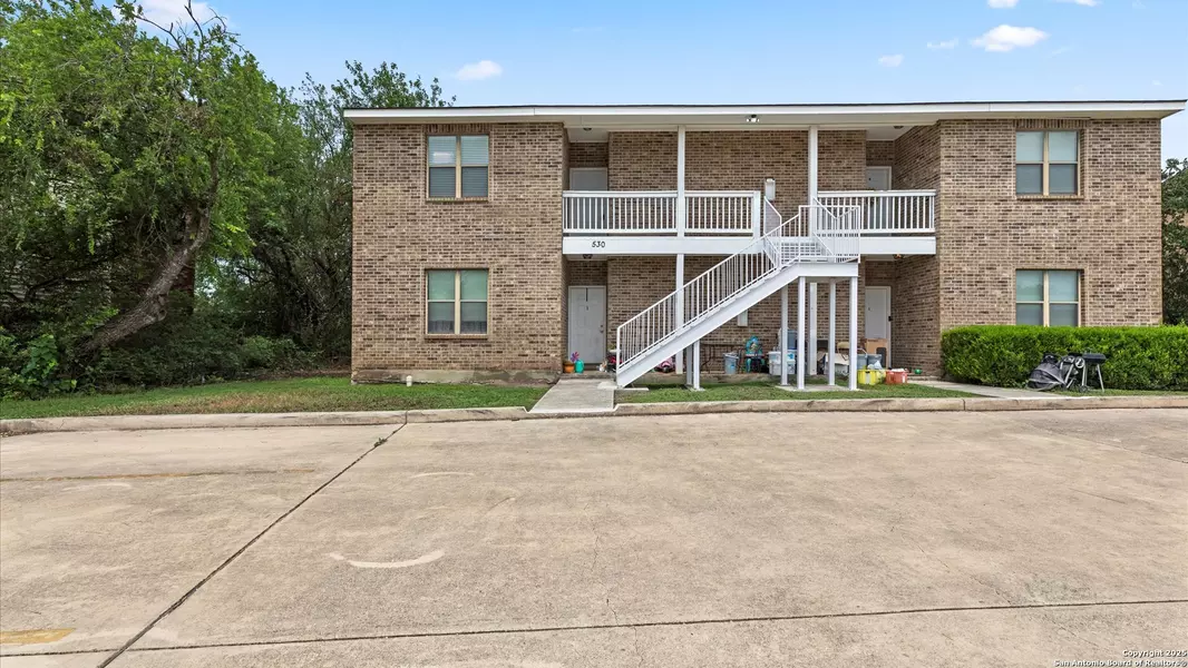 530 Dukeway UNIT #2, Universal City, TX 78148