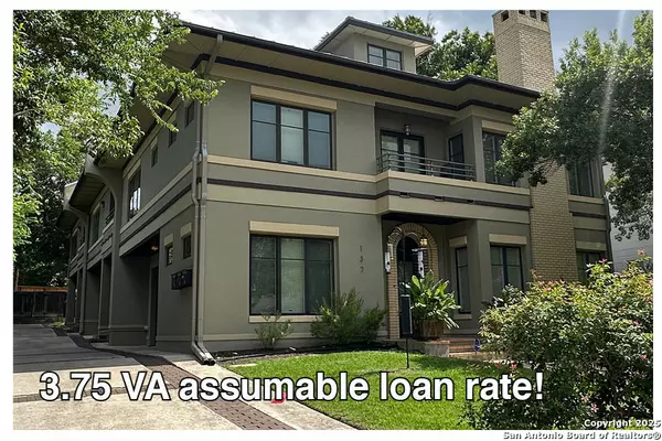 137 Katherine Ct UNIT # B, Alamo Heights, TX 78209