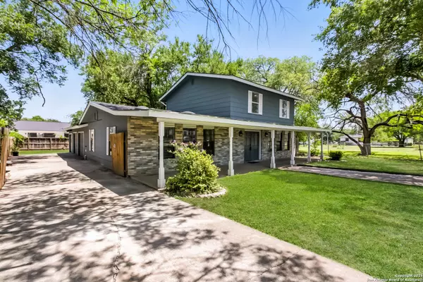 Selma, TX 78154,8265 Utopia