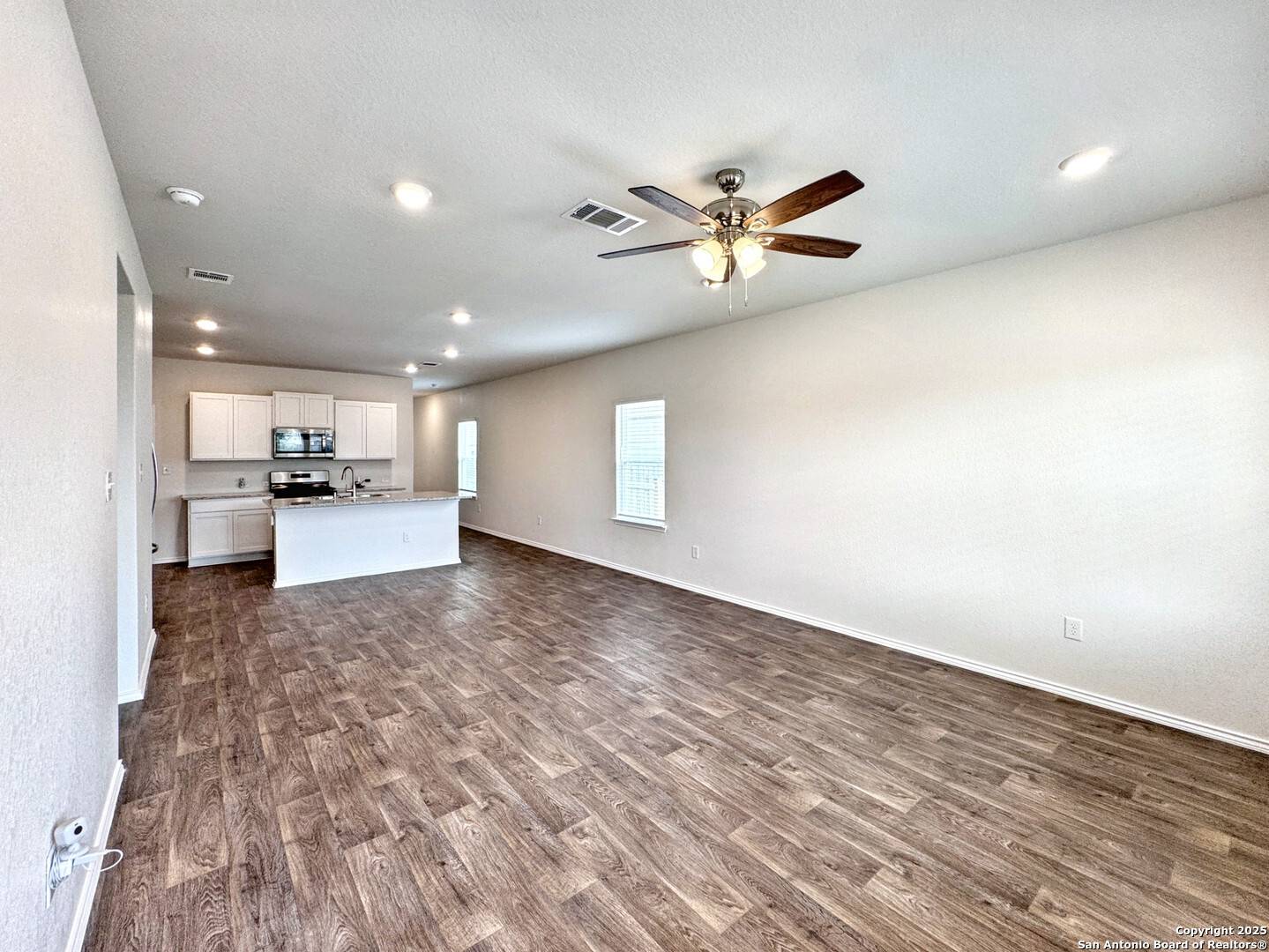 Von Ormy, TX 78073,15619 Garam