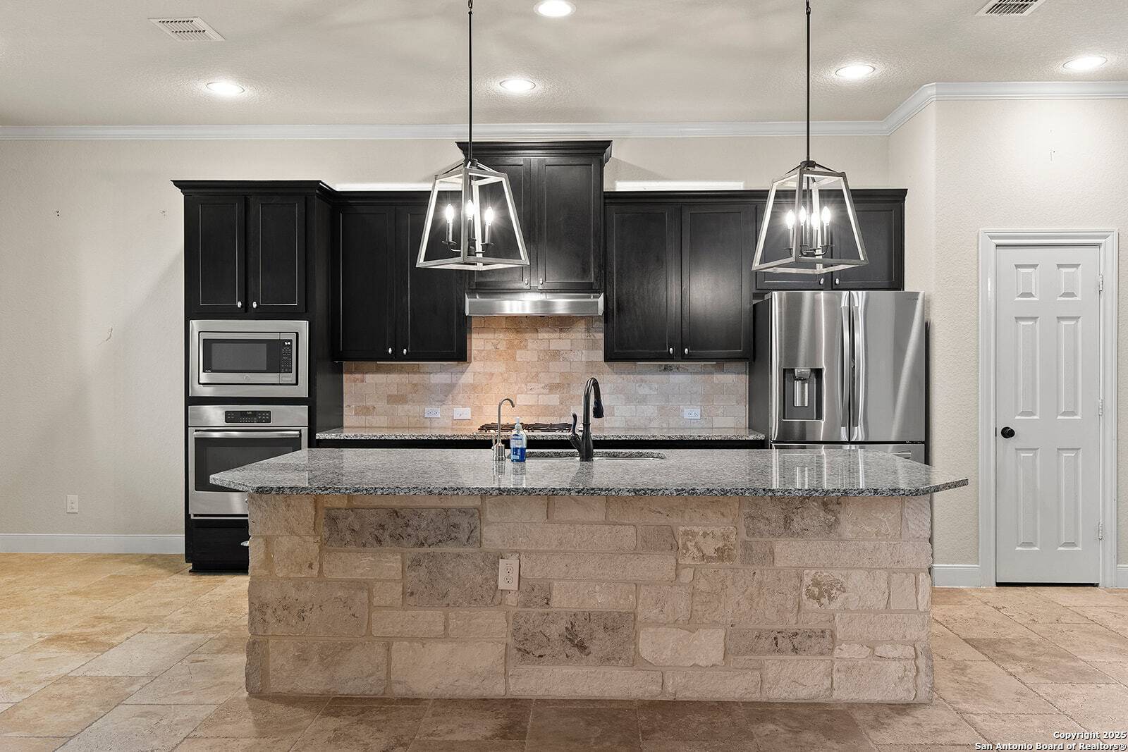 San Antonio, TX 78260,28826 Shadowrock