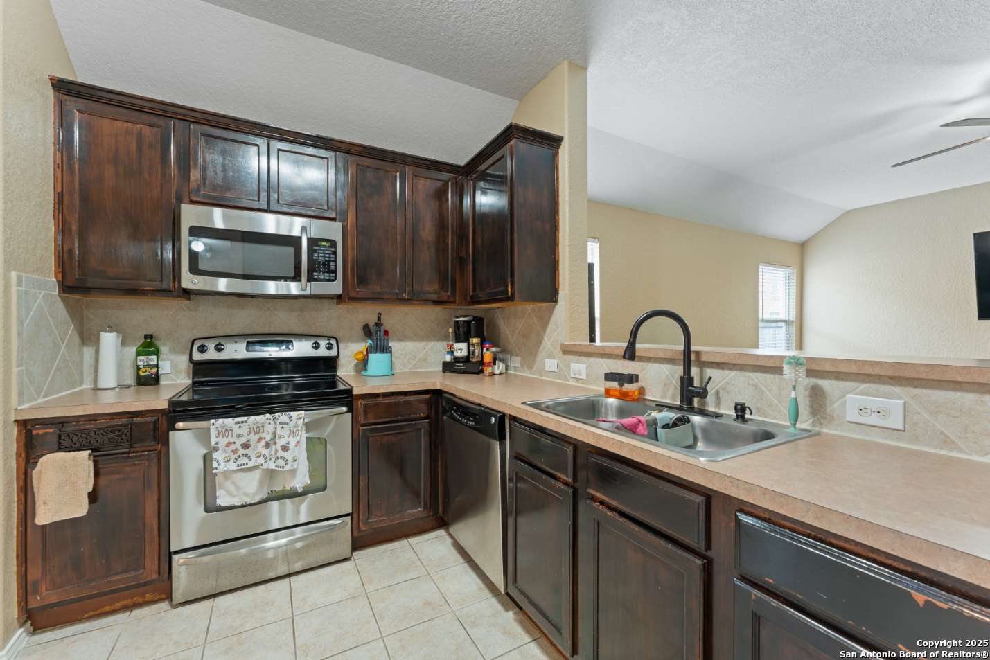San Antonio, TX 78244,6531 Candleview Ct.