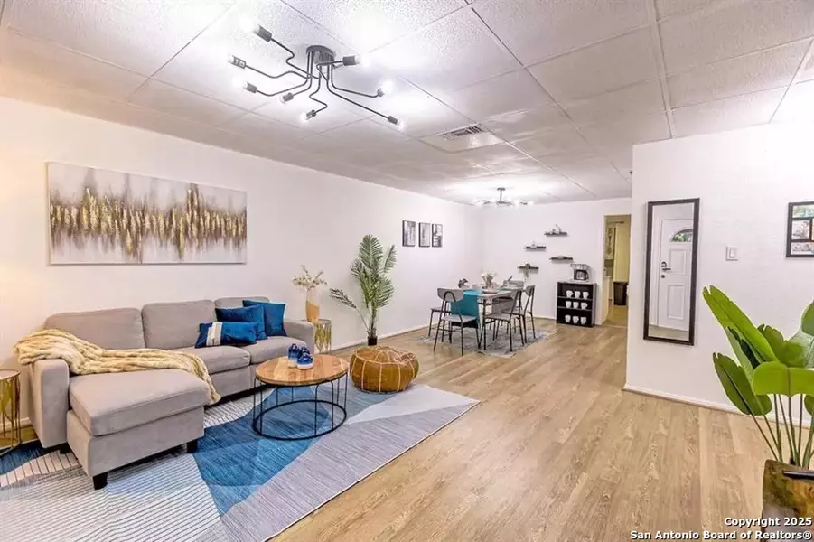 314 Woley Dr, San Antonio, TX 78228