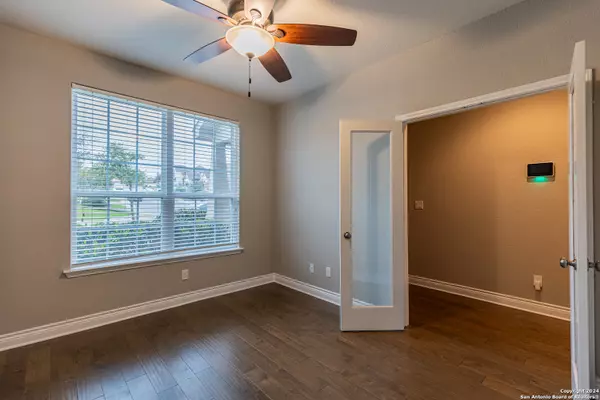 Boerne, TX 78015-5074,27462 PARAISO SANDS