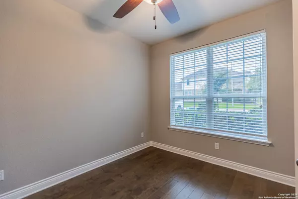 Boerne, TX 78015-5074,27462 PARAISO SANDS