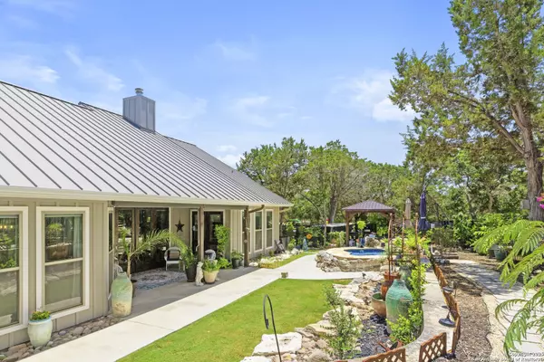 Kerrville, TX 78028,522 S San Juan