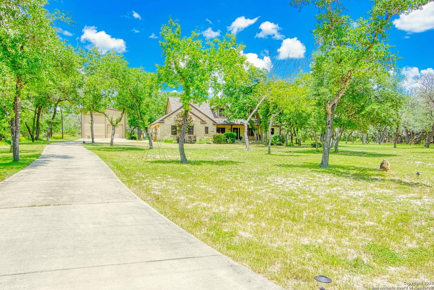 La Vernia, TX 78121-4767,536 ROSE BRANCH DR