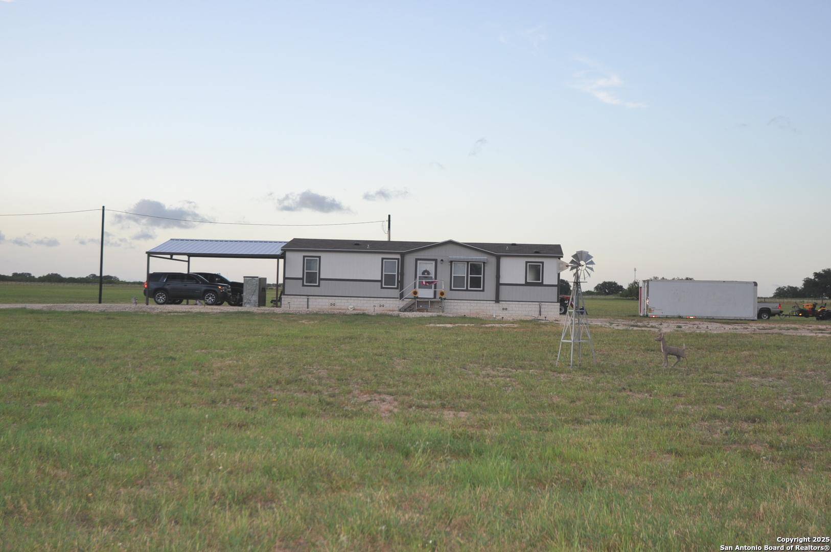 Devine, TX 78016,801 County Road 777