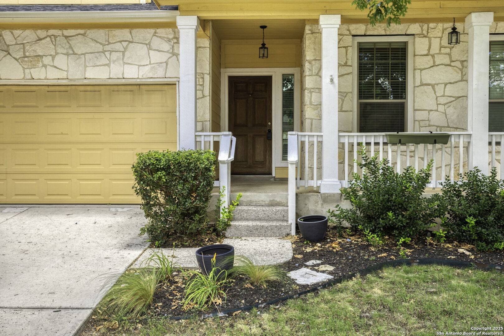 Cibolo, TX 78108,517 Brook Shadow