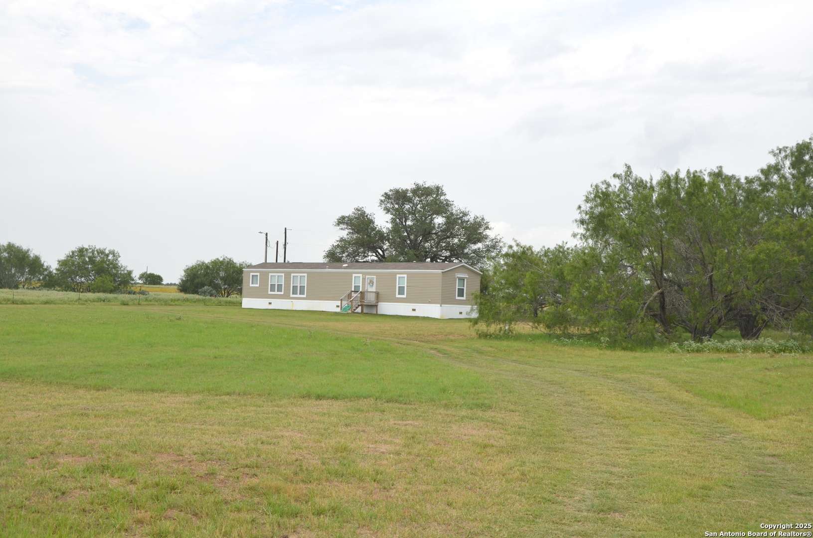 Devine, TX 78016,2566 County Road 2615