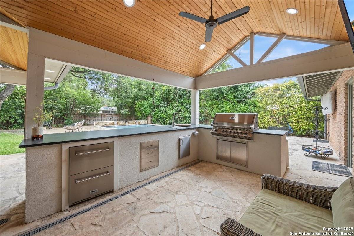 Castle Hills, TX 78213,204 Carolwood