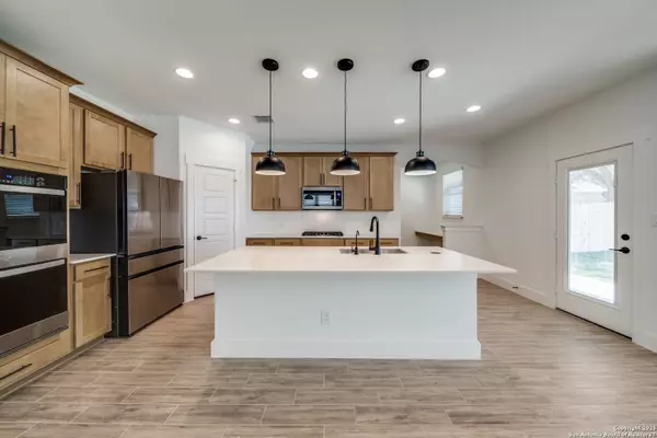 New Braunfels, TX 78132,2213 Steerhead