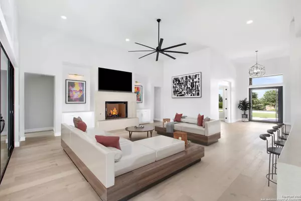 Spring Branch, TX 78070,118 Obscure Way