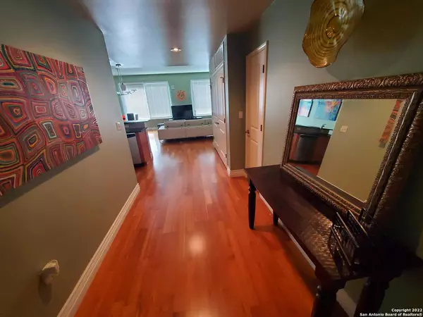 San Antonio, TX 78202,215 CENTER ST. UNIT 505