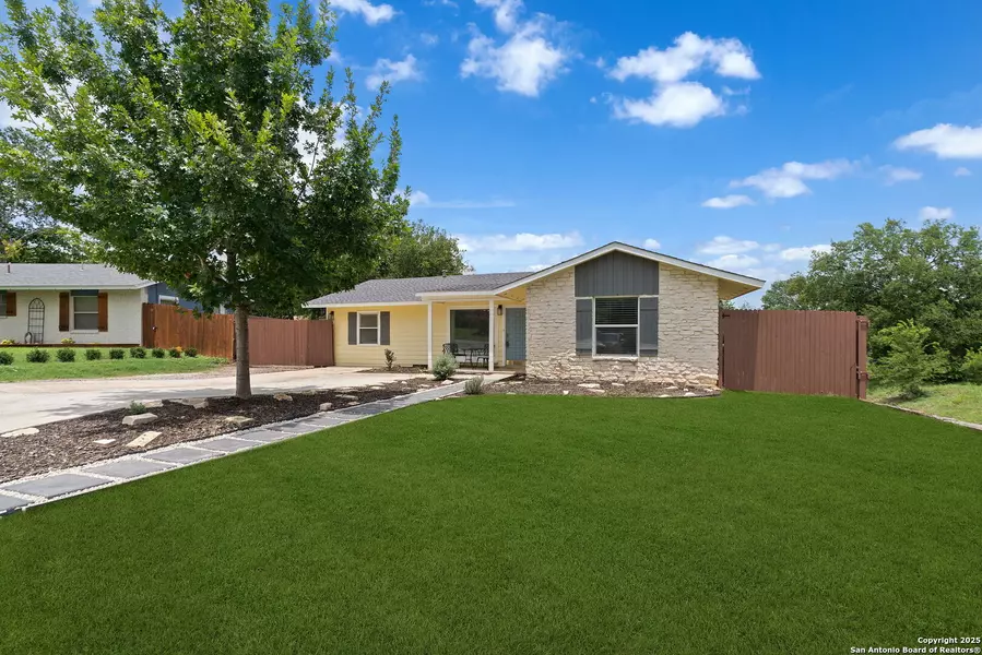 12202 Hollow Glen, Live Oak, TX 78233-2801