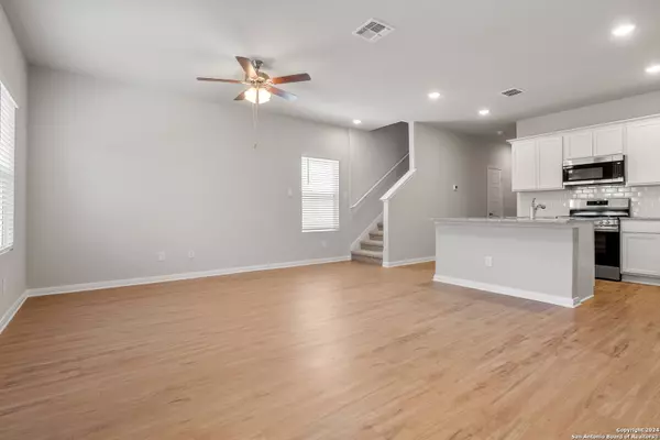 St Hedwig, TX 78152,3907 Abbott Pass UNIT 102