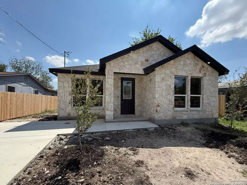 2412 Ceralvo St, San Antonio, TX 78237